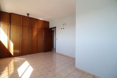 Apartamento para alugar com 140m², 3 quartos e 3 vagasSuíte 2
