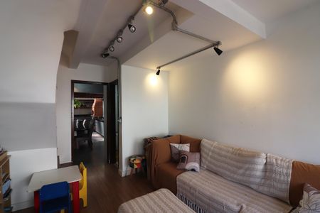 Casa de condomínio à venda com 117m², 3 quartos e 2 vagasSala