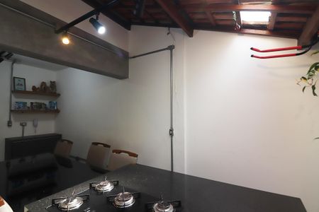 Casa de condomínio à venda com 117m², 3 quartos e 2 vagasCozinha e Área de Serviço