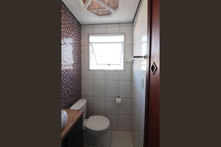 Casa de condomínio à venda com 117m², 3 quartos e 2 vagasSuíte Banheiro