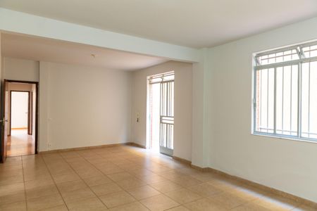 Apartamento à venda com 157m², 4 quartos e 1 vaga Apartamento à venda com 157m², 4 quartos e 1 vagaSala
