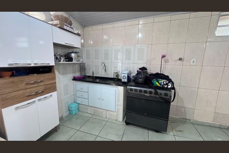 Casa à venda com 170m², 3 quartos e 2 vagas Casa à venda com 170m², 3 quartos e 2 vagasÁrea externa