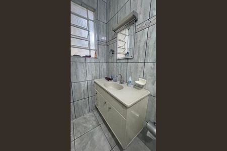 Casa à venda com 170m², 3 quartos e 2 vagas Casa à venda com 170m², 3 quartos e 2 vagasBanheiro