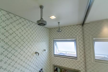 Casa de condomínio à venda com 600m², 6 quartos e 4 vagas Casa de condomínio à venda com 600m², 6 quartos e 4 vagasBanheiro da Suíte 5