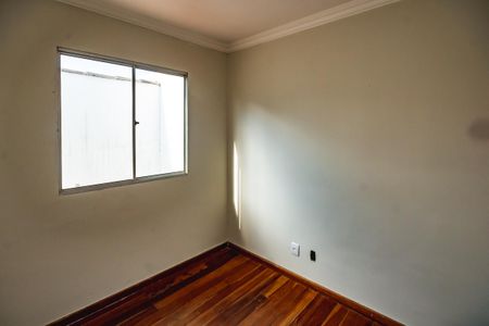 Casa à venda com 76m², 3 quartos e 1 vaga Casa à venda com 76m², 3 quartos e 1 vagaQuarto 2