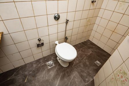 Casa à venda com 76m², 3 quartos e 1 vaga Casa à venda com 76m², 3 quartos e 1 vagaBanheiro Social