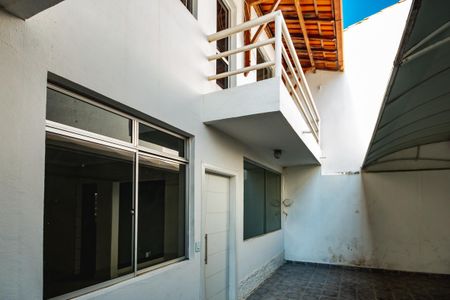Casa à venda com 76m², 3 quartos e 1 vaga Casa à venda com 76m², 3 quartos e 1 vagaFachada da casa