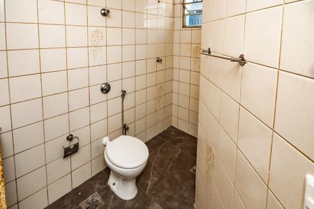 Casa à venda com 76m², 3 quartos e 1 vaga Casa à venda com 76m², 3 quartos e 1 vagaBanheiro Social