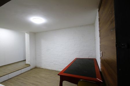 Casa à venda com 350m², 7 quartos e 4 vagasEscritório