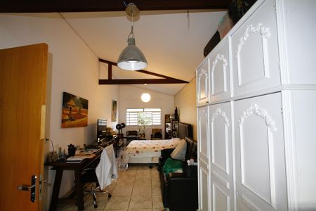 Casa à venda com 350m², 7 quartos e 4 vagasQUARTO 5