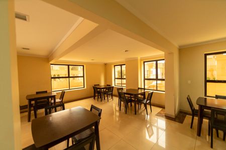 Apartamento à venda com 175m², 3 quartos e 3 vagas Apartamento à venda com 175m², 3 quartos e 3 vagasÁrea comum - Salão de festas
