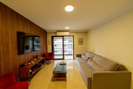 Apartamento à venda com 175m², 3 quartos e 3 vagas Apartamento à venda com 175m², 3 quartos e 3 vagasSala