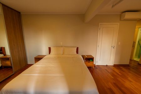 Apartamento à venda com 175m², 3 quartos e 3 vagas Apartamento à venda com 175m², 3 quartos e 3 vagasSuíte 2