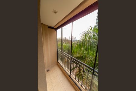 Apartamento à venda com 175m², 3 quartos e 3 vagas Apartamento à venda com 175m², 3 quartos e 3 vagasVaranda da Suíte 2
