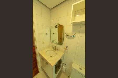 Apartamento à venda com 175m², 3 quartos e 3 vagas Apartamento à venda com 175m², 3 quartos e 3 vagasBanheiro da Suite 1