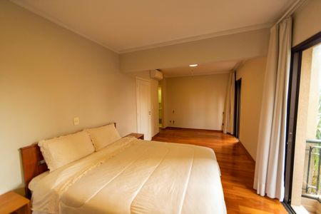 Apartamento à venda com 175m², 3 quartos e 3 vagas Apartamento à venda com 175m², 3 quartos e 3 vagasSuíte 2
