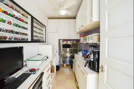 Apartamento à venda com 59m², 2 quartos e 1 vaga Apartamento à venda com 59m², 2 quartos e 1 vagaQuarto de Serviço