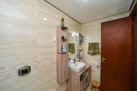 Apartamento à venda com 59m², 2 quartos e 1 vaga Apartamento à venda com 59m², 2 quartos e 1 vagaBanheiro
