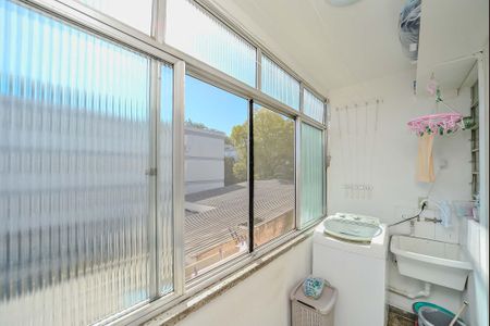 Apartamento à venda com 59m², 2 quartos e 1 vaga Apartamento à venda com 59m², 2 quartos e 1 vagaÁrea de Serviço