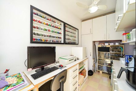 Apartamento à venda com 59m², 2 quartos e 1 vaga Apartamento à venda com 59m², 2 quartos e 1 vagaQuarto de Serviço