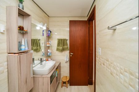 Apartamento à venda com 59m², 2 quartos e 1 vaga Apartamento à venda com 59m², 2 quartos e 1 vagaBanheiro