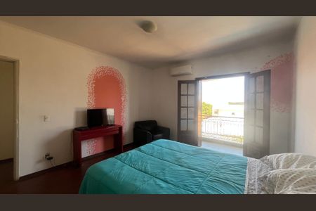 Casa à venda com 350m², 4 quartos e 4 vagas Casa à venda com 350m², 4 quartos e 4 vagasSuíte 1