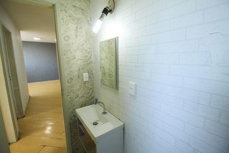 Apartamento para alugar com 77m², 2 quartos e 1 vaga Apartamento para alugar com 77m², 2 quartos e 1 vagaBanheiro