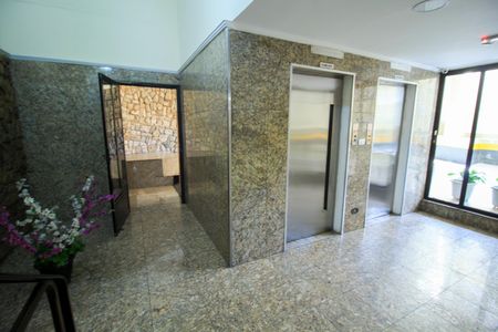 Apartamento para alugar com 77m², 2 quartos e 1 vaga Apartamento para alugar com 77m², 2 quartos e 1 vagaÁrea comum