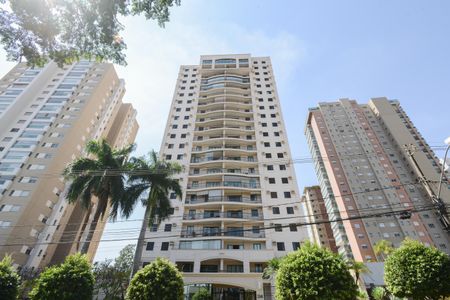 Apartamento para alugar com 140m², 3 quartos e 2 vagas Apartamento para alugar com 140m², 3 quartos e 2 vagasFachada e portaria