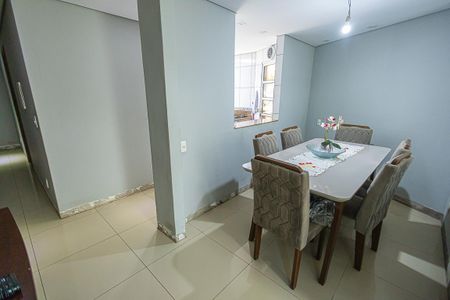 Casa à venda com 114m², 2 quartos e 1 vaga Casa à venda com 114m², 2 quartos e 1 vagaCopa