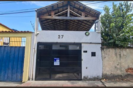 Casa à venda com 114m², 2 quartos e 1 vaga Casa à venda com 114m², 2 quartos e 1 vagaFachada - Plaquinha