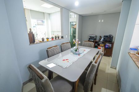 Casa à venda com 114m², 2 quartos e 1 vaga Casa à venda com 114m², 2 quartos e 1 vagaCopa