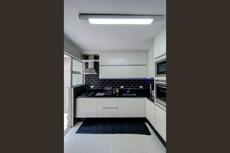 Casa à venda com 144m², 3 quartos e 2 vagas Casa à venda com 144m², 3 quartos e 2 vagasCozinha