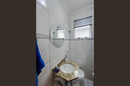 Casa à venda com 144m², 3 quartos e 2 vagas Casa à venda com 144m², 3 quartos e 2 vagasLavabo