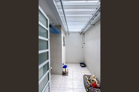 Casa à venda com 144m², 3 quartos e 2 vagas Casa à venda com 144m², 3 quartos e 2 vagasÁrea de Serviço