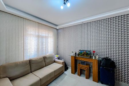 Casa à venda com 144m², 3 quartos e 2 vagas Casa à venda com 144m², 3 quartos e 2 vagasSala