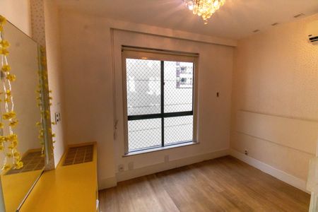 Apartamento à venda com 170m², 4 quartos e 2 vagas Apartamento à venda com 170m², 4 quartos e 2 vagasQuarto 2