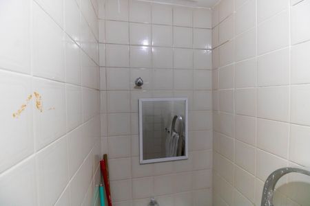 Apartamento à venda com 170m², 4 quartos e 2 vagas Apartamento à venda com 170m², 4 quartos e 2 vagasBanheiro de Serviço