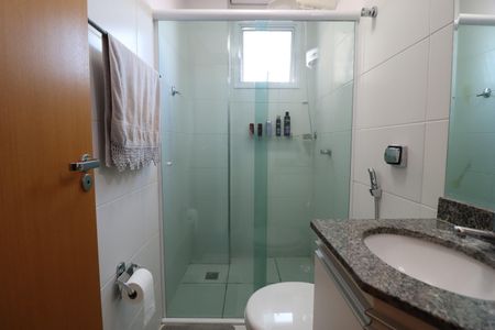 Apartamento para alugar com 74m², 2 quartos e 2 vagasBanheiro Social