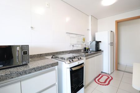 Apartamento para alugar com 74m², 2 quartos e 2 vagasCozinha
