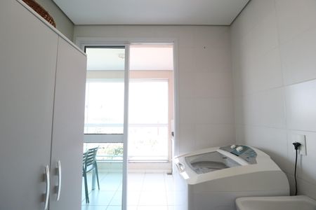 Apartamento para alugar com 74m², 2 quartos e 2 vagasÁrea de Serviço