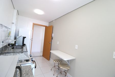 Apartamento para alugar com 74m², 2 quartos e 2 vagasCozinha