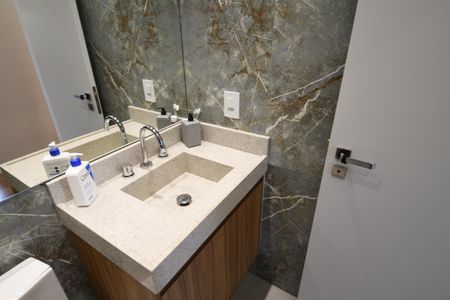 Apartamento à venda com 58m², 2 quartos e 2 vagasBanheiro 2