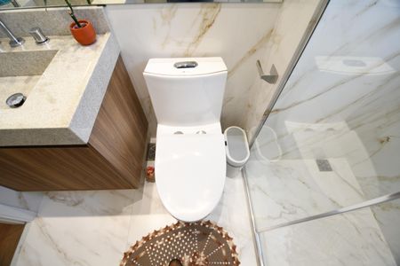 Apartamento à venda com 58m², 2 quartos e 2 vagasBanheiro 1