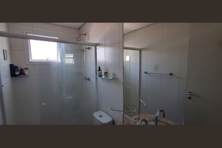 Apartamento à venda com 127m², 3 quartos e 3 vagasBanheiro da Suíte 2