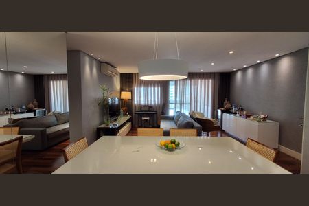 Apartamento à venda com 127m², 3 quartos e 3 vagasSala