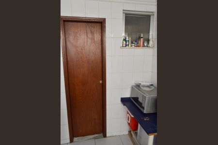 Apartamento à venda com 100m², 3 quartos e 2 vagasBanheiro de Serviço