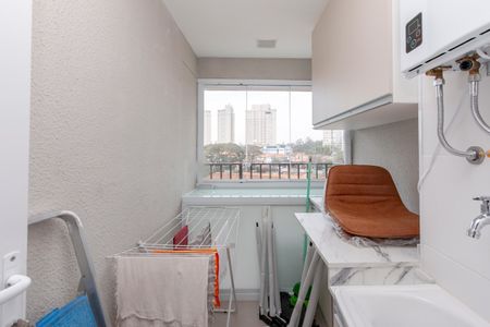 Apartamento para alugar com 65m², 2 quartos e 1 vagaÁrea de Serviço