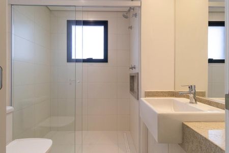 Apartamento à venda com 105m², 3 quartos e 2 vagas Apartamento à venda com 105m², 3 quartos e 2 vagasBanheiro da Suíte 1