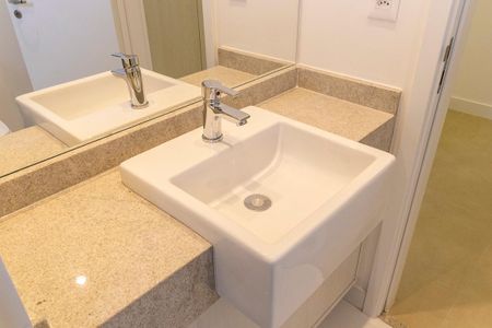 Apartamento à venda com 105m², 3 quartos e 2 vagas Apartamento à venda com 105m², 3 quartos e 2 vagasBanheiro da Suíte 1